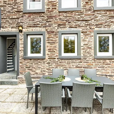 Mosel Moments, Modernes Fuer 2 In *