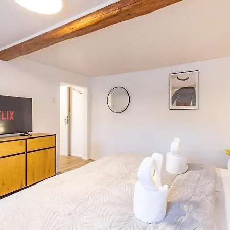 Mosel Moments, Modernes Fuer 2 In *